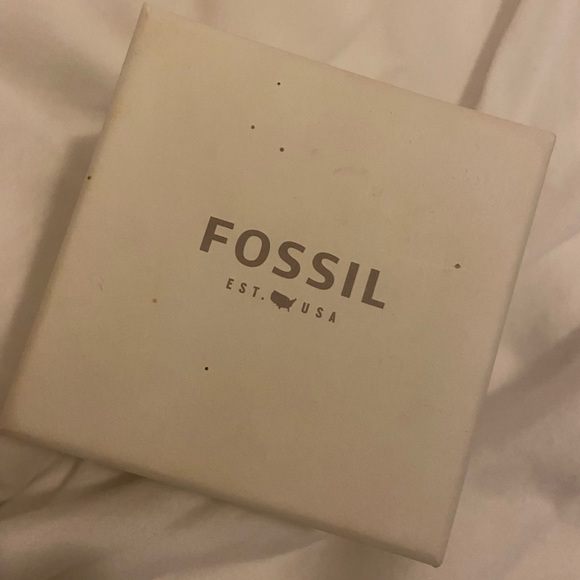 NWT DKNY Watch White Leather Strap - Picture 5 of 9